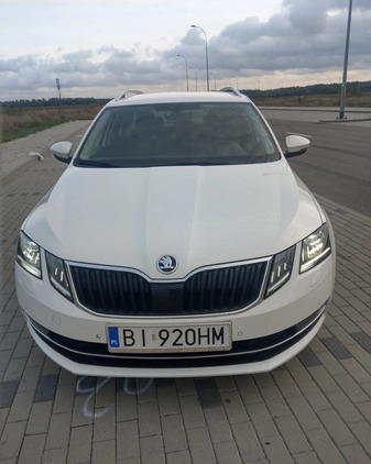 Skoda Octavia cena 73500 przebieg: 173600, rok produkcji 2017 z Białystok małe 407